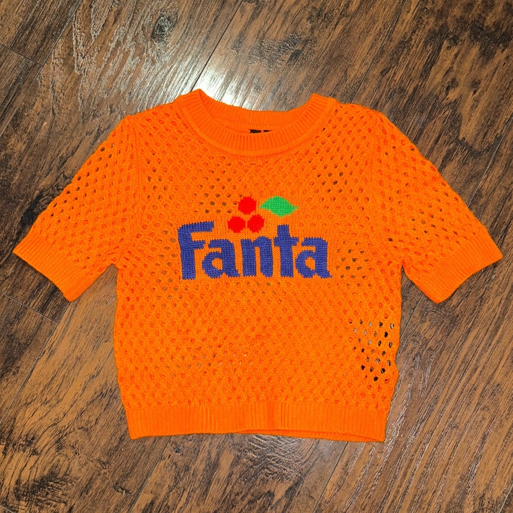 H&M Fanta Top
